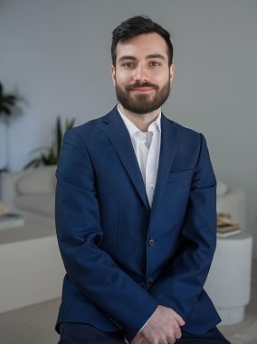 Real Estate Agent Milton